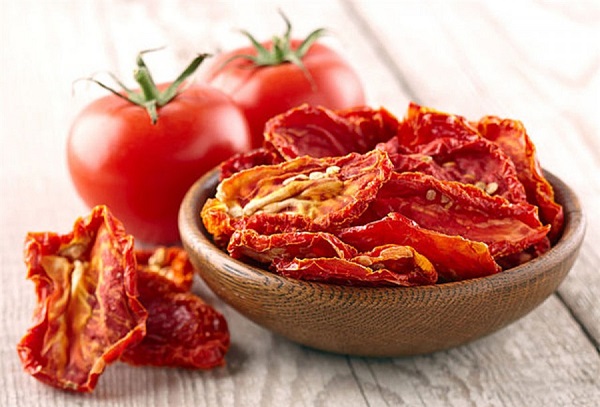 Dried tomatoes have a lot of nutritional value
