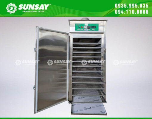 12-tray convection dryer with 1 liner tray