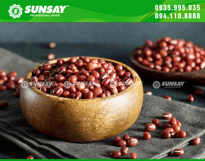 Red beans have many health benefits and are delicious.