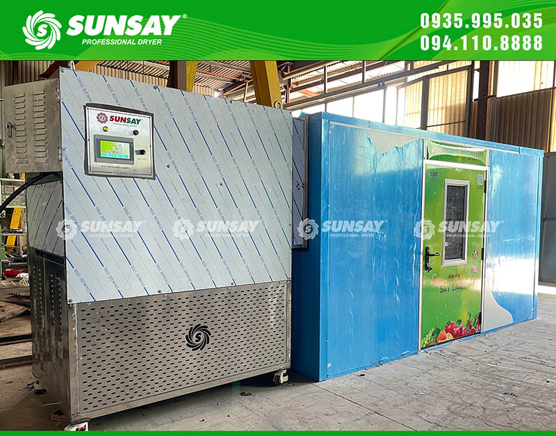 Industrial freeze dryer designed according to customer requirements